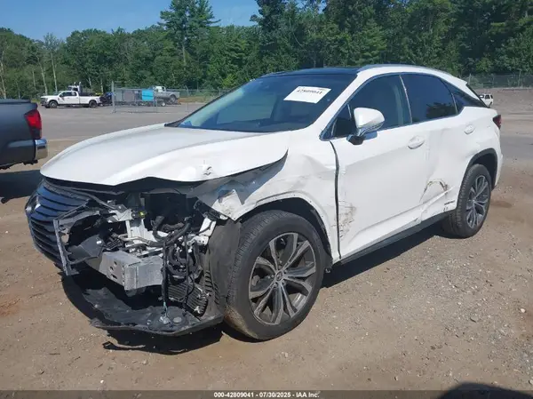 2T2BGMCA8JC028051 2018 LEXUS RX - Image 2
