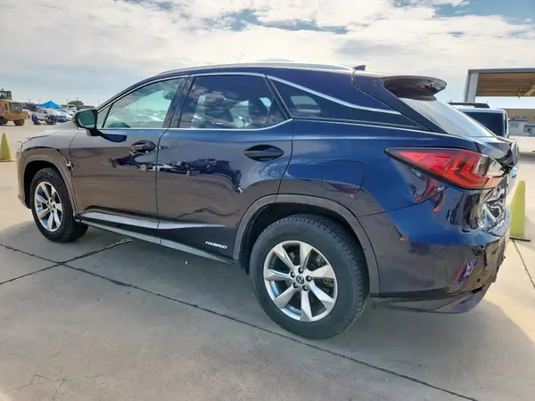2T2BGMCA8KC035812 2019 LEXUS RX - Image 2