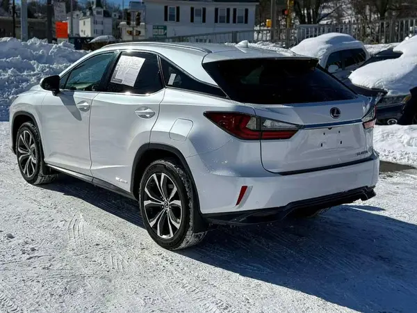 2T2BGMCA8KC037754 2019 LEXUS RX - Image 2
