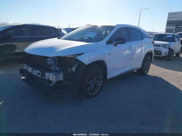 2T2BGMCA9JC028043 2018 LEXUS RX - Image 2