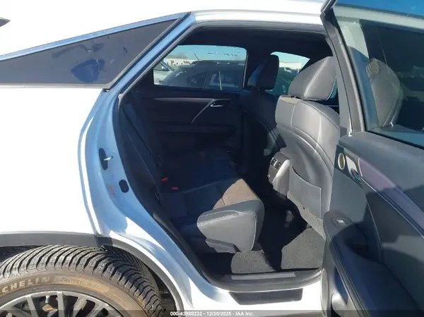 2T2BGMCA9JC028043 2018 LEXUS RX - Image 8