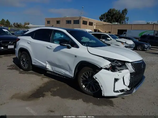 2T2BGMCA9JC029449 2018 LEXUS RX - Image 1