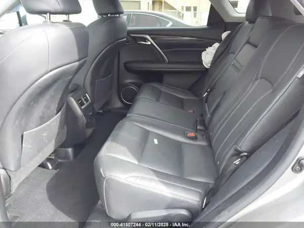 2T2BGMCA9KC033583 2019 LEXUS RX - Image 8