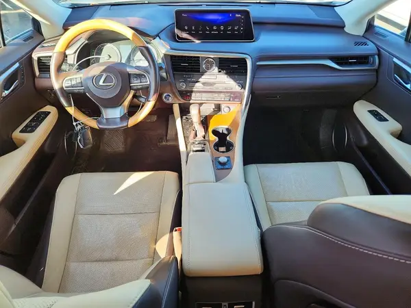 2T2BGMCAXHC020141 2017 LEXUS RX - Image 8