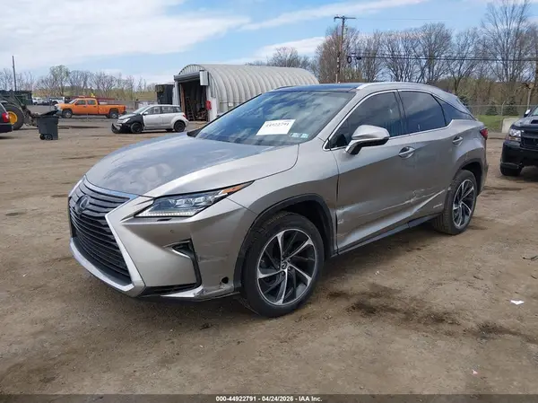 2T2BGMCAXJC023868 2018 LEXUS RX - Image 2