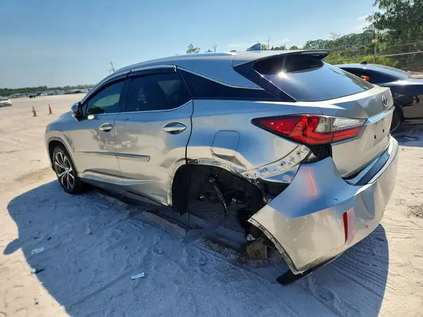 2T2BGMCAXJC028584 2018 LEXUS RX - Image 2