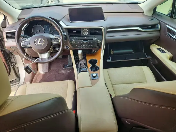 2T2BGMCAXJC028584 2018 LEXUS RX - Image 8