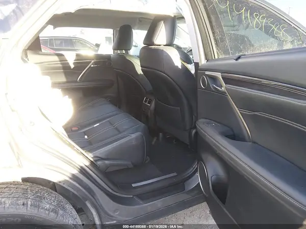 2T2BGMCAXKC032684 2019 LEXUS RX - Image 8