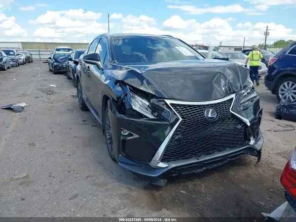 2T2BGMCAXKC038338 2019 LEXUS RX - Image 1