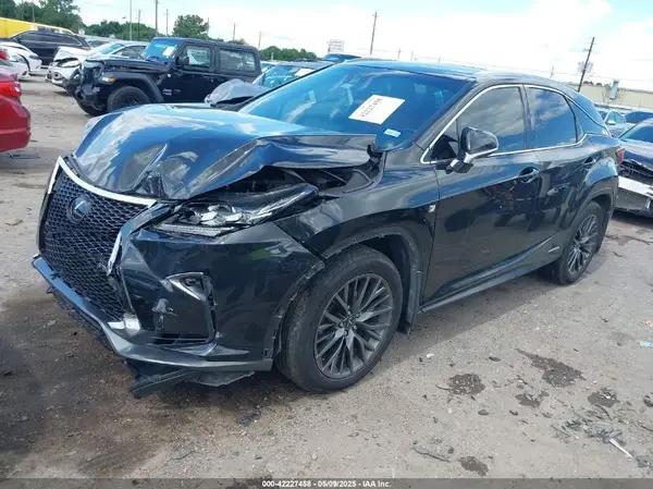 2T2BGMCAXKC038338 2019 LEXUS RX - Image 2
