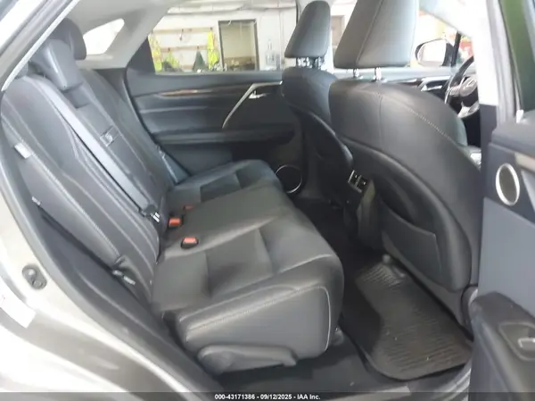 2T2BGMCAXKC040896 2019 LEXUS RX - Image 8