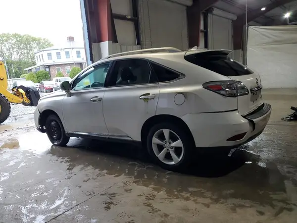 2T2BK1BA5BC100047 2017 LEXUS RX - Image 2