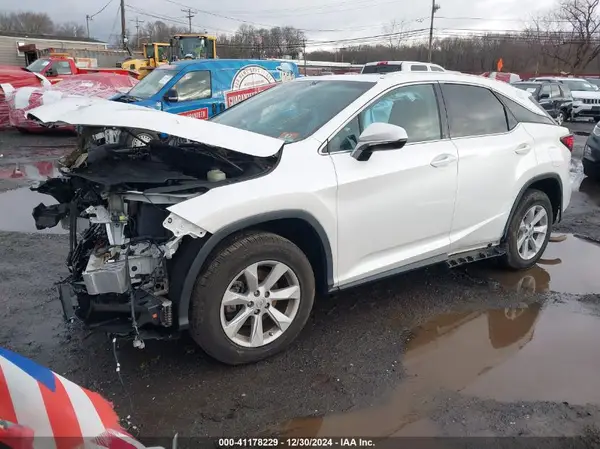 2T2BZMCA0HC101451 2017 LEXUS RX - Image 2