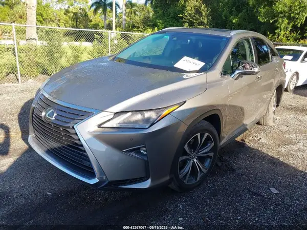 2T2BZMCA0HC107511 2017 LEXUS RX - Image 2