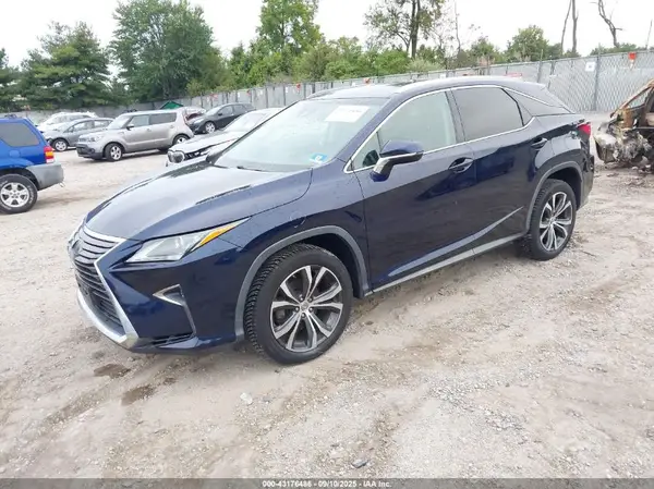 2T2BZMCA0HC134806 2017 LEXUS RX - Image 2