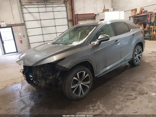 2T2BZMCA0JC138084 2018 LEXUS RX - Image 2