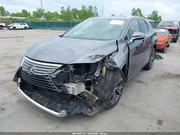 2T2BZMCA0JC138411 2018 LEXUS RX - Image 2