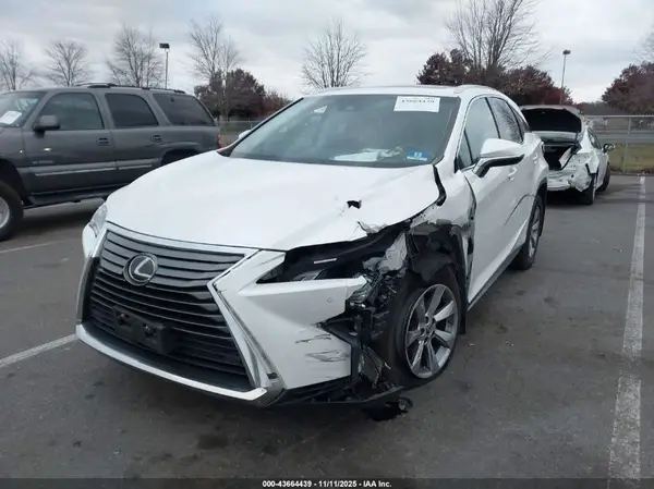 2T2BZMCA0JC148775 2018 LEXUS RX - Image 2