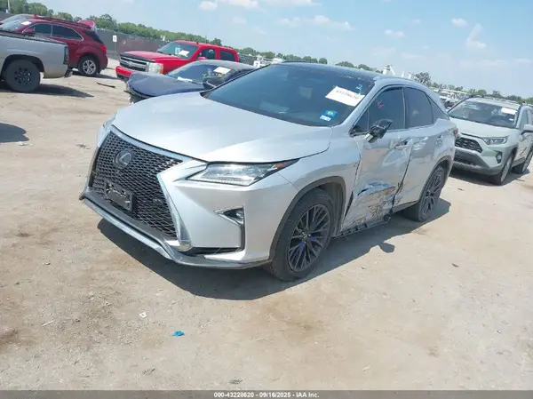 2T2BZMCA0JC152728 2018 LEXUS RX - Image 2