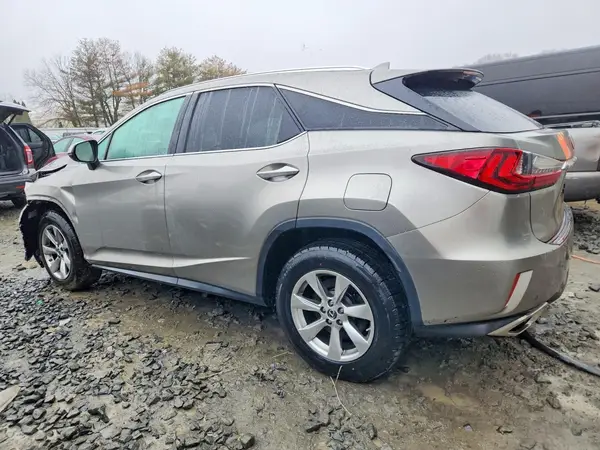 2T2BZMCA0KC175590 2019 LEXUS RX - Image 2