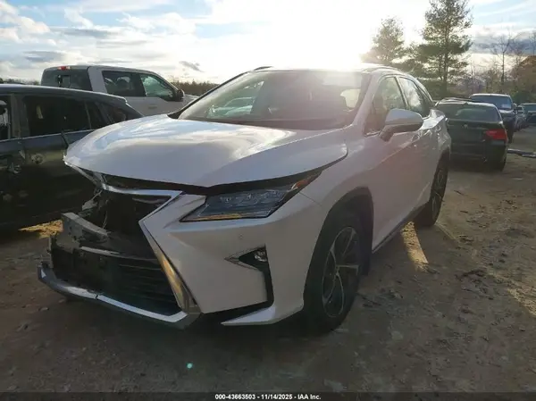 2T2BZMCA0KC189103 2019 LEXUS RX - Image 2
