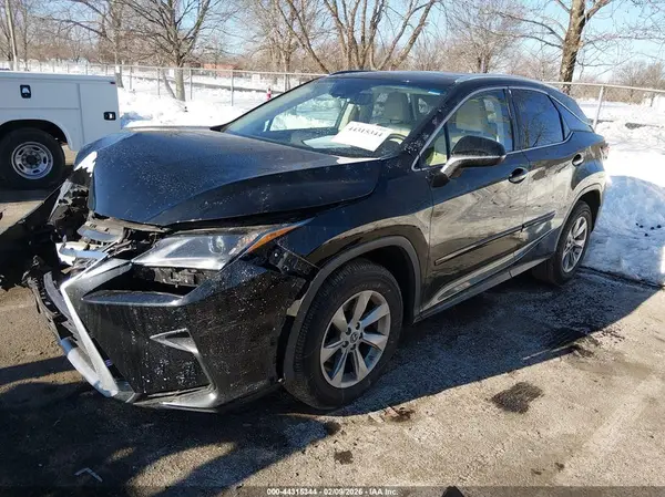 2T2BZMCA0KC190686 2019 LEXUS RX - Image 2