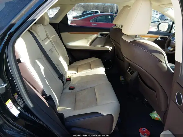 2T2BZMCA0KC190686 2019 LEXUS RX - Image 8