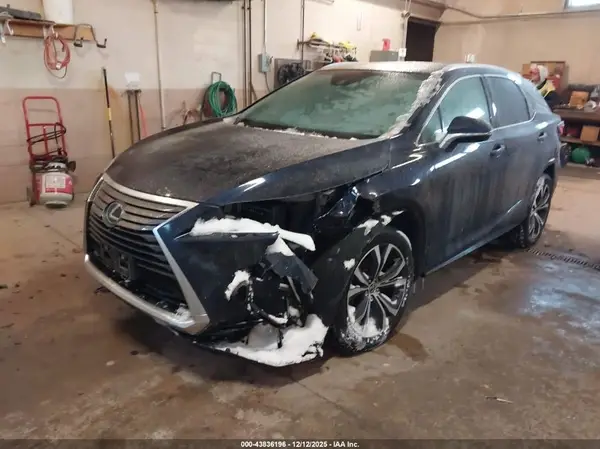 2T2BZMCA0KC193667 2019 LEXUS RX - Image 2