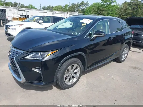 2T2BZMCA0KC196195 2019 LEXUS RX - Image 2