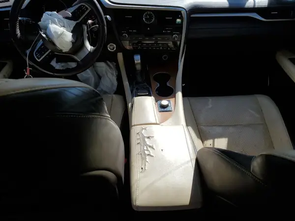 2T2BZMCA0KC204974 2019 LEXUS RX - Image 8