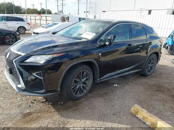 2T2BZMCA1GC048872 2016 LEXUS RX - Image 2