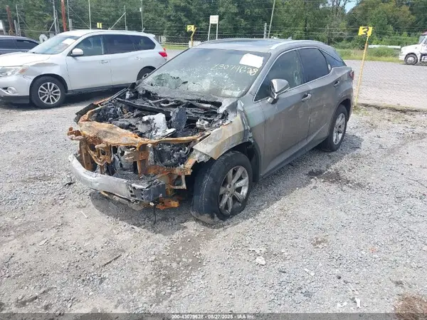 2T2BZMCA1HC092808 2017 LEXUS RX - Image 2