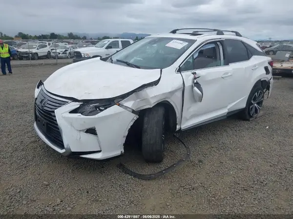 2T2BZMCA1HC094719 2017 LEXUS RX - Image 2