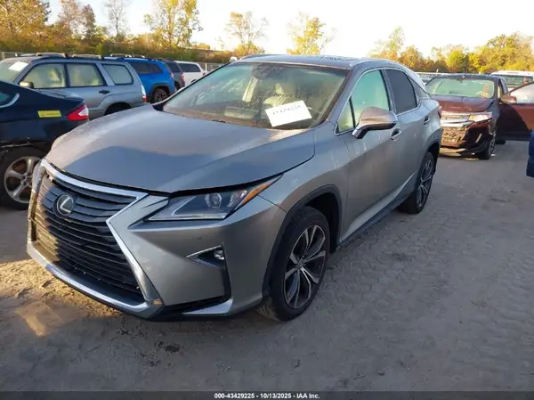 2T2BZMCA1HC102978 2017 LEXUS RX - Image 2