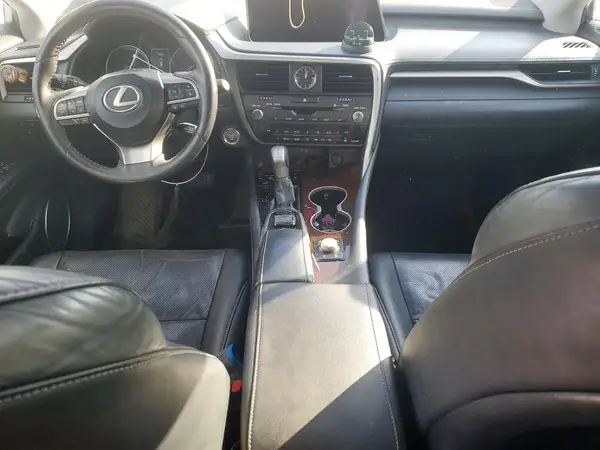2T2BZMCA1HC104360 2017 LEXUS RX - Image 8