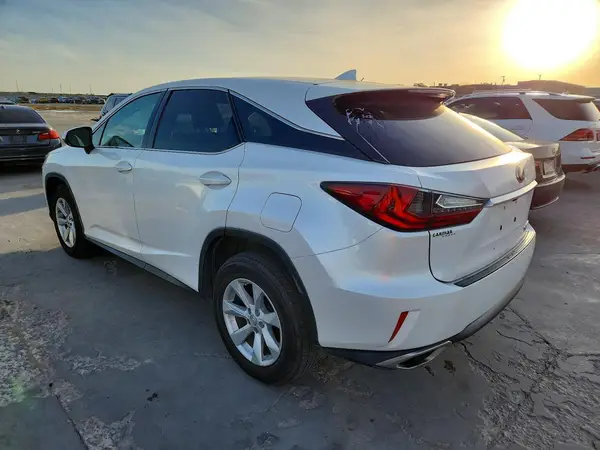 2T2BZMCA1HC115472 2017 LEXUS RX - Image 2