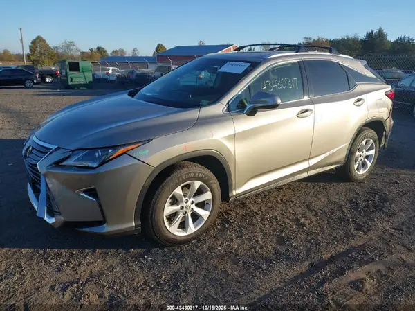 2T2BZMCA1HC122406 2017 LEXUS RX - Image 2