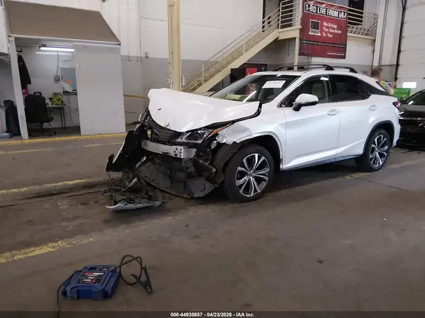 2T2BZMCA1JC135775 2018 LEXUS RX - Image 2