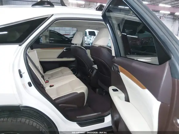 2T2BZMCA1JC135775 2018 LEXUS RX - Image 8