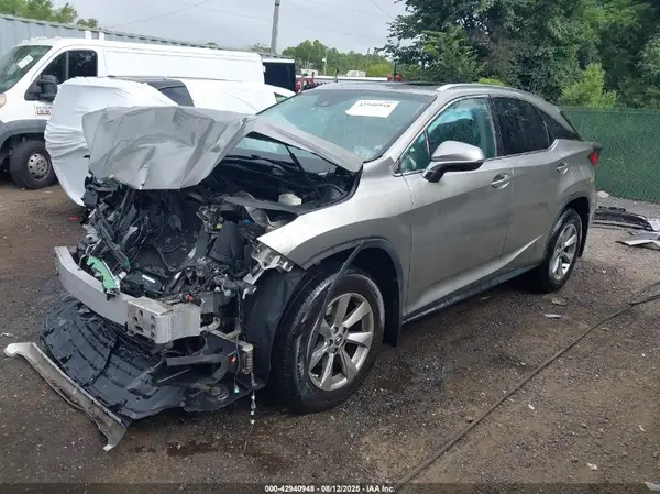 2T2BZMCA1JC144525 2018 LEXUS RX - Image 2