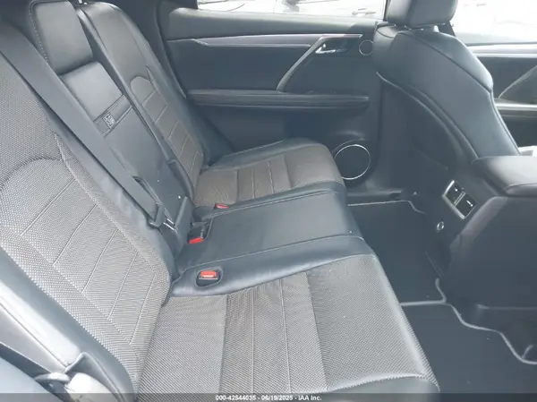 2T2BZMCA1JC147070 2018 LEXUS RX - Image 8