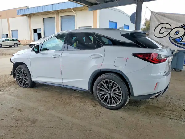 2T2BZMCA1KC183388 2019 LEXUS RX - Image 2
