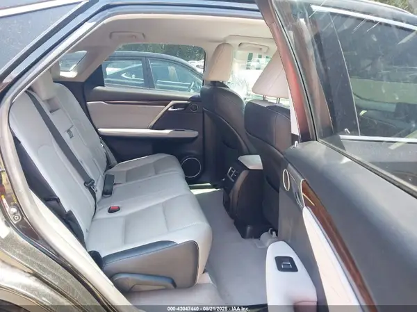 2T2BZMCA1KC183780 2019 LEXUS RX - Image 8