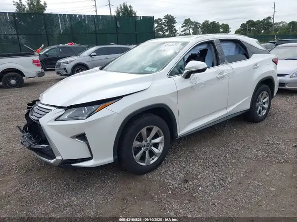 2T2BZMCA1KC185755 2019 LEXUS RX - Image 2