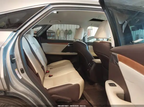 2T2BZMCA1KC201405 2019 LEXUS RX - Image 8