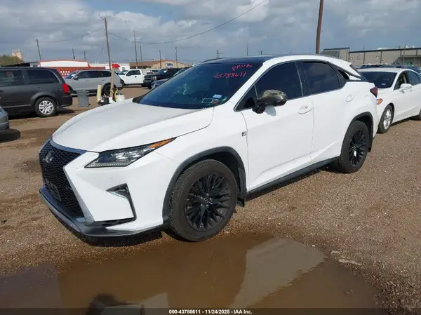 2T2BZMCA1KC203526 2019 LEXUS RX - Image 2