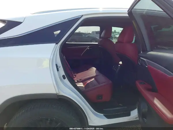 2T2BZMCA1KC203526 2019 LEXUS RX - Image 8