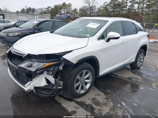 2T2BZMCA1KC206989 2019 LEXUS RX - Image 2