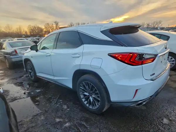 2T2BZMCA2HC074513 2017 LEXUS RX - Image 2