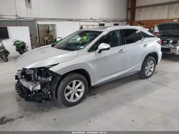 2T2BZMCA2HC089416 2017 LEXUS RX - Image 2